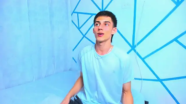 Snapshot of liam_scott77 chatting on November 5, 1:52 am liam scott77 online show from November 5, 1:52 am