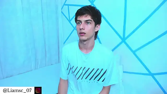 liam scott77 online show from April 14, 10:59 pm