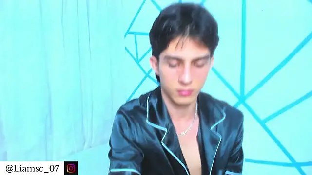 liam scott77 online show from July 15, 3:13 am