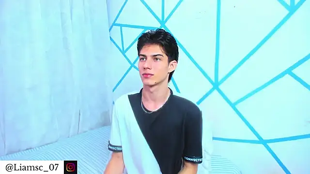 liam scott77 online show from June 6, 2:33 pm