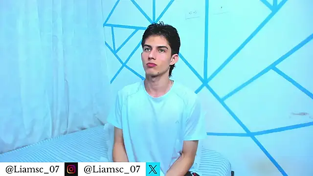 liam scott77 online show from June 3, 9:08 pm