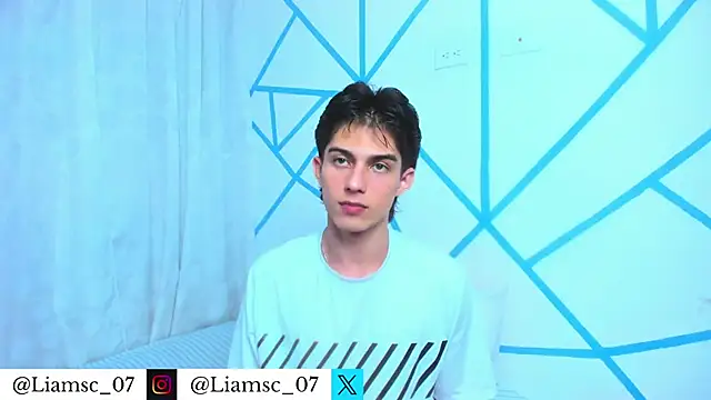 liam scott77 online show from June 9, 8:43 pm