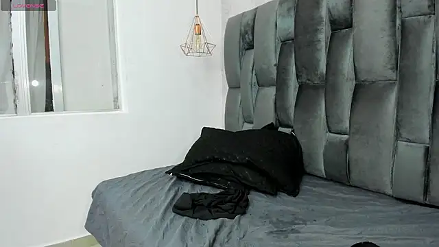 Wendy-lovee online show from March 19, 2:33 am