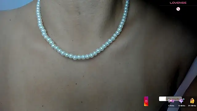 sara maisa online show from November 7, 8:02 pm