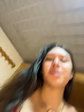 Barbielatinas online show from February 6, 5:58 am