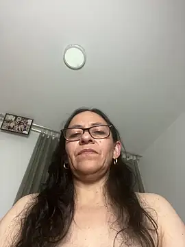Freya Artemisa online show from March 11, 5:46 am