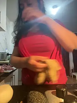 Snapshot of Freya_Artemisa chatting on November 11, 6:25 pm Freya Artemisa online show from November 11, 6:25 pm