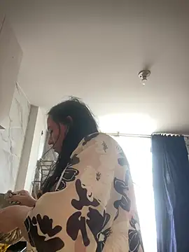 Freya Artemisa online show from February 12, 8:30 pm