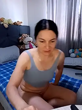 Snapshot of renata_hot1 chatting on April 30, 8:57 pm renata hot1 online show from April 30, 8:57 pm