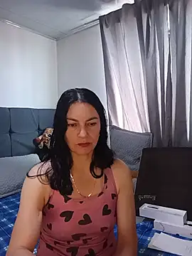 renata hot1 online show from July 14, 7:53 pm