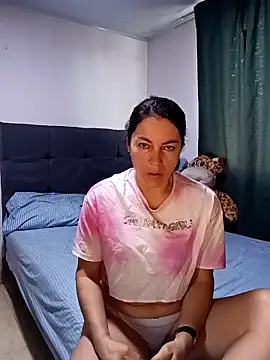 renata hot1 online show from March 15, 7:38 pm