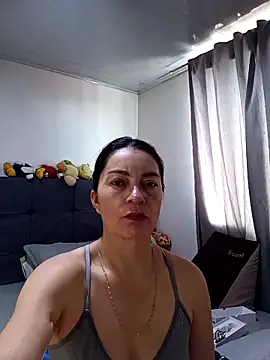 renata hot1 online show from April 7, 7:26 pm