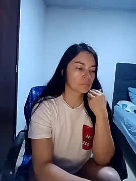 renata hot1 online show from March 4, 1:45 am