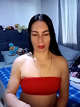 Snapshot of renata_hot1 chatting on May 8, 7:28 pm renata hot1 online show from May 8, 7:28 pm