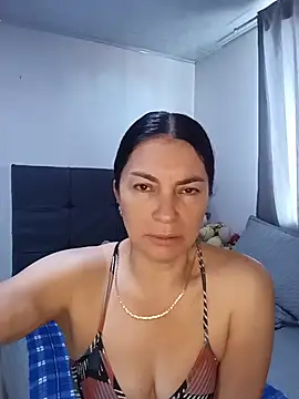 renata hot1 online show from June 19, 6:47 pm