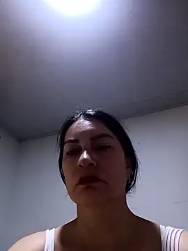 renata hot1 online show from March 5, 7:43 pm