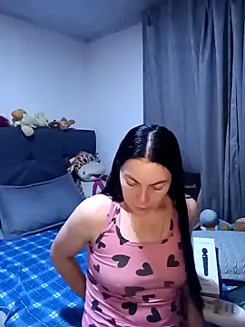 Snapshot of renata_hot1 chatting on May 2, 1:00 am renata hot1 online show from May 2, 1:00 am