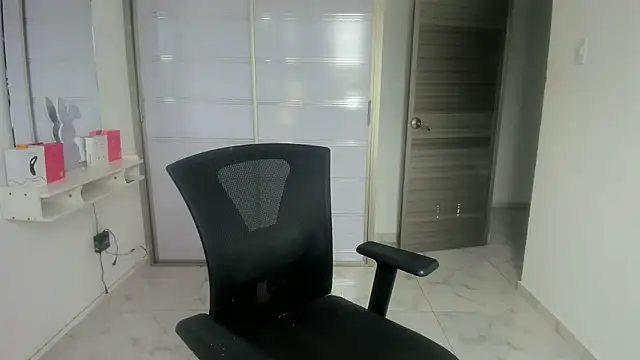 nairobbits online show from May 30, 1:06 pm
