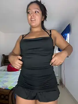 cristina1800 online show from April 11, 8:45 pm