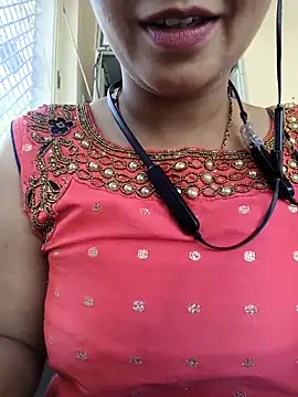 Snapshot of Rani_Desai69 chatting on March 2, 7:15 am Rani Desai69 online show from March 2, 7:15 am