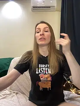 Snapshot of RachelBelI chatting on March 16, 11:15 pm RachelBelI online show from March 16, 11:15 pm