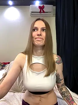 Snapshot of RachelBelI chatting on September 22, 11:33 pm RachelBelI online show from September 22, 11:33 pm