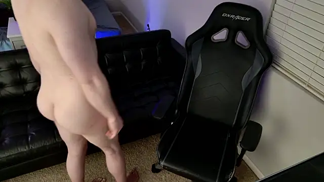 BlueEyedTallGuy94 online show from February 19, 9:17 am