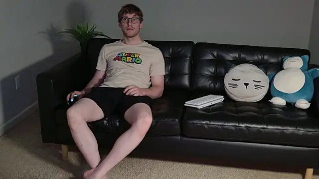 Snapshot of BlueEyedTallGuy94 chatting on September 11, 2:11 am BlueEyedTallGuy94 online show from September 11, 2:11 am