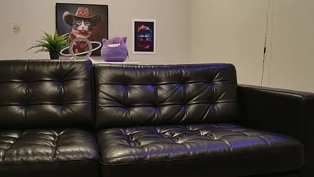 Snapshot of BlueEyedTallGuy94 chatting on October 30, 1:48 am BlueEyedTallGuy94 online show from October 30, 1:48 am