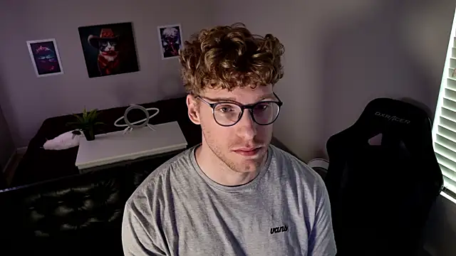 BlueEyedTallGuy94 online show from March 24, 8:42 pm