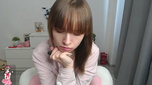 b4by LoL1 online show from March 3, 10:06 am