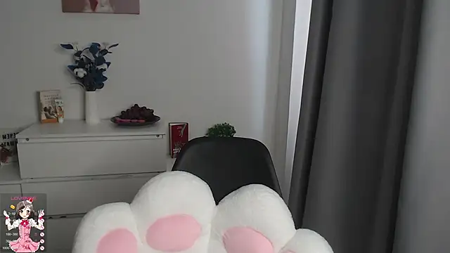 b4by LoL1 online show from March 1, 12:12 pm