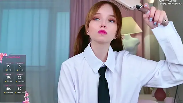 b4by LoL1 online show from September 18, 11:24 am