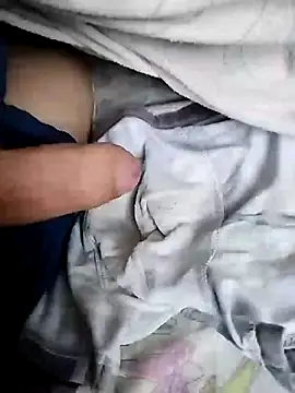 Grig1982 online show from February 13, 6:57 am