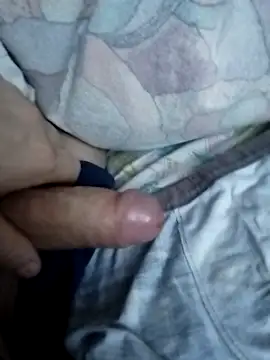 Grig1982 online show from February 8, 6:33 am