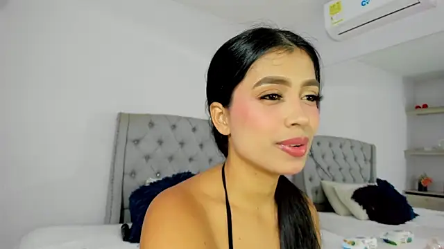 TianaReedd online show from October 4, 1:12 pm