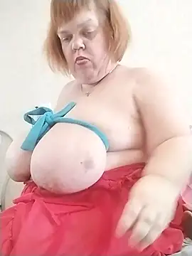 Snapshot of MIDGET-TITS chatting on March 10, 9:45 am MIDGET-TITS online show from March 10, 9:45 am