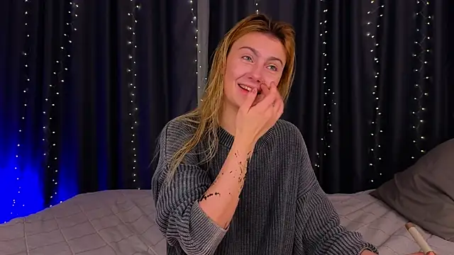 tomorrows day online show from April 5, 9:43 pm