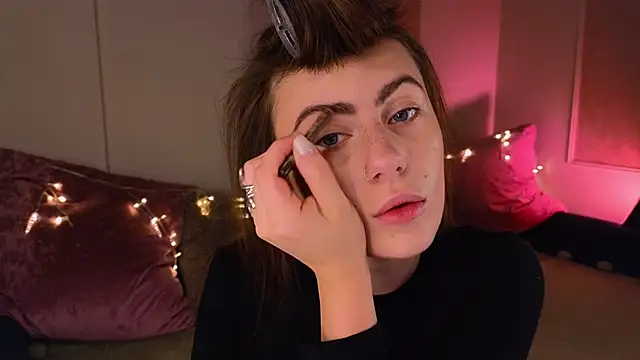 tomorrows day online show from December 4, 9:14 pm