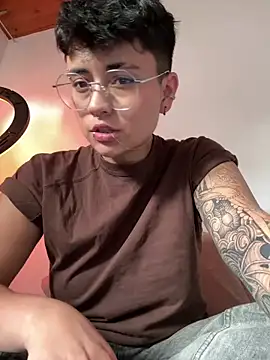 Ashley Chriss online show from January 19, 9:34 pm