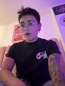 Ashley Chriss online show from September 21, 11:32 pm