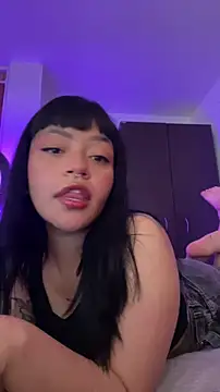 Snapshot of Ashley_Chriss chatting on January 6, 4:27 am Ashley Chriss online show from January 6, 4:27 am