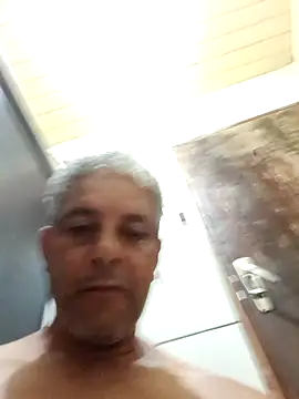 gordonunes online show from February 7, 5:04 am