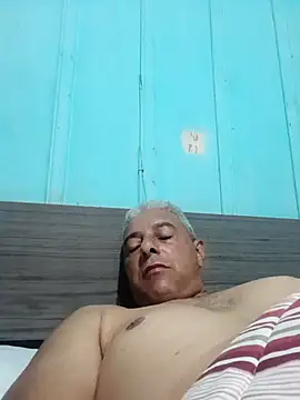 gordonunes online show from December 15, 8:31 am