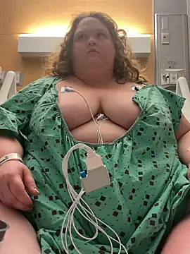 Snapshot of _GodessIsabella_97 chatting on November 26, 11:32 am GodessIsabella 97 online show from November 26, 11:32 am