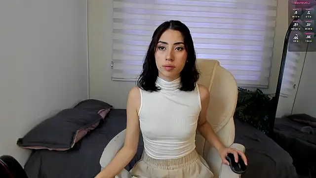 Catyloves online show from January 8, 9:32 pm