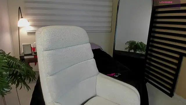 Catyloves online show from April 10, 10:06 pm