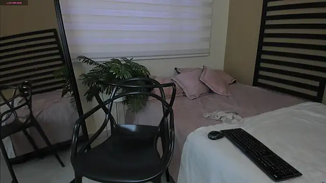 Catyloves online show from February 6, 10:17 pm