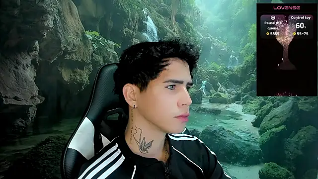 Snapshot of Tayson_Rivers chatting on February 19, 12:07 am Tayson Rivers online show from February 19, 12:07 am