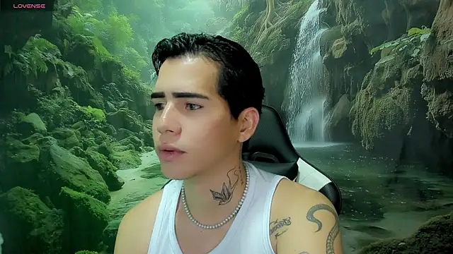 Snapshot of Tayson_Rivers chatting on February 28, 6:46 am Tayson Rivers online show from February 28, 6:46 am